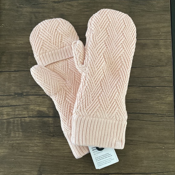 LAST SET:  Lululemon Sherpa Weave Beanie Hat & Mittens - Picture 3 of 14